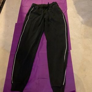 NIKE women’s black sweatpants